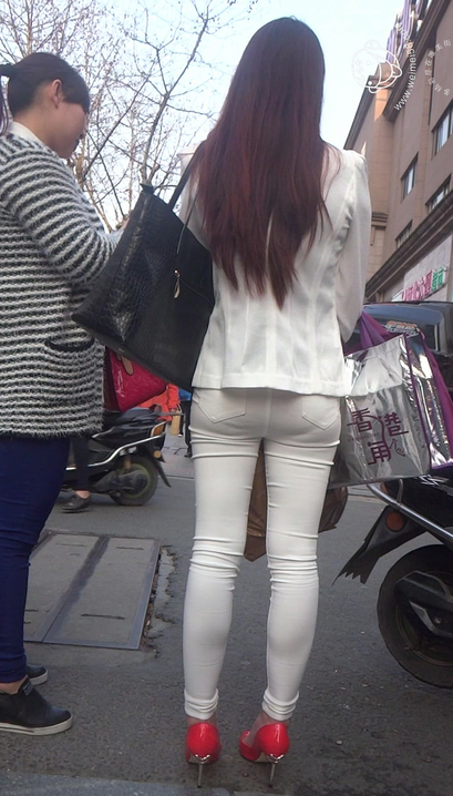 [SP-608VL]街拍风华绝代的白裤紧身裤美女