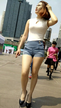 [SP-203OG]街拍短发热裤美腿气质美女