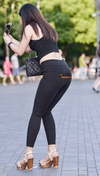 [TP-035LG]街拍仙姿玉色的紧身裤翘臀美女