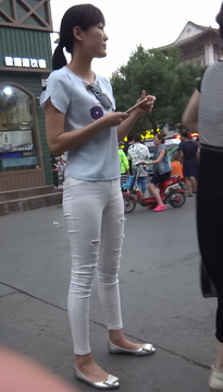 [SP-184XF]街拍气质不凡的白色紧身裤妖娆美女