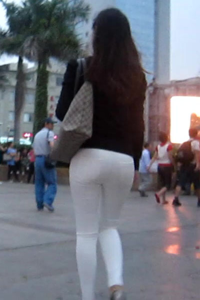 [SP-050EZ]街拍明艳不可方物的白色紧身裤翘臀丰臀美女